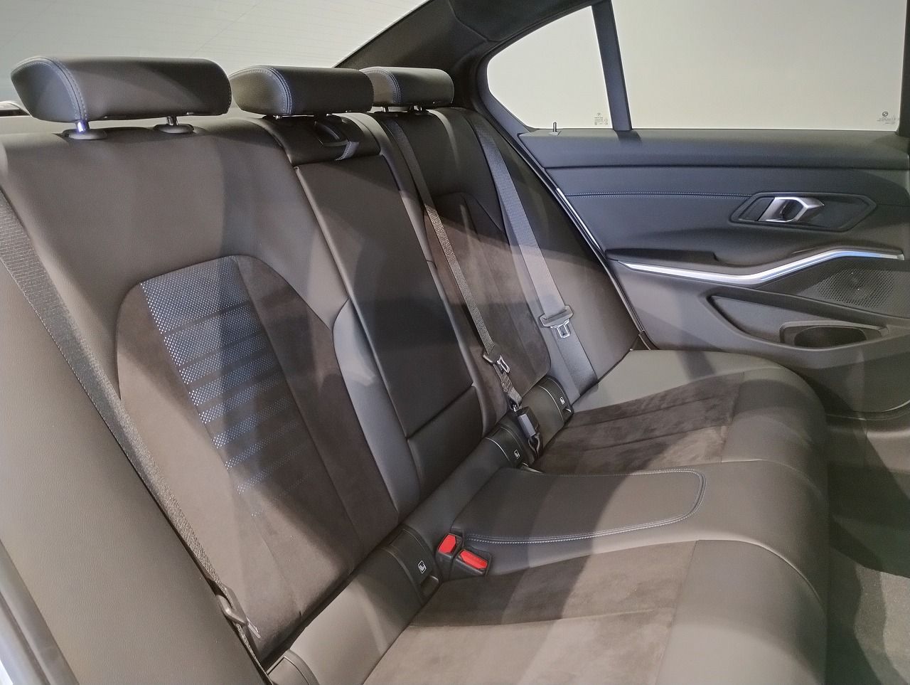 320d xDrive Berline RHD