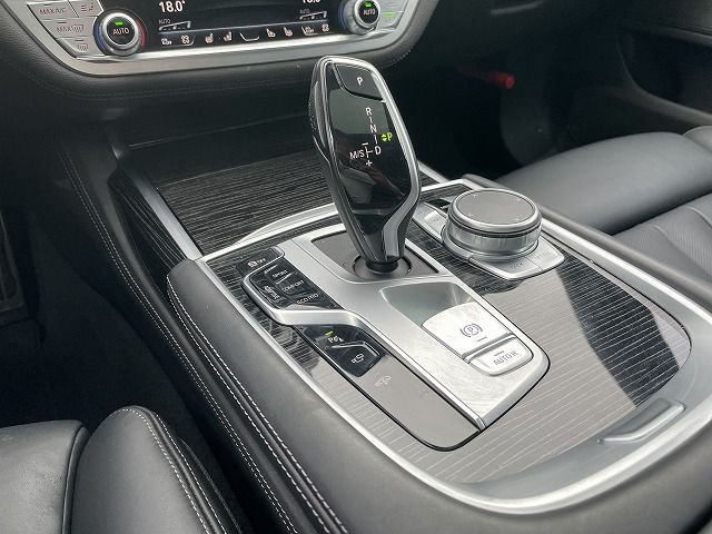 750i xDrive Sedan