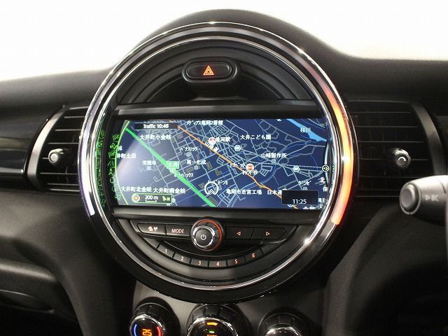 F55 COOPER D (AT)