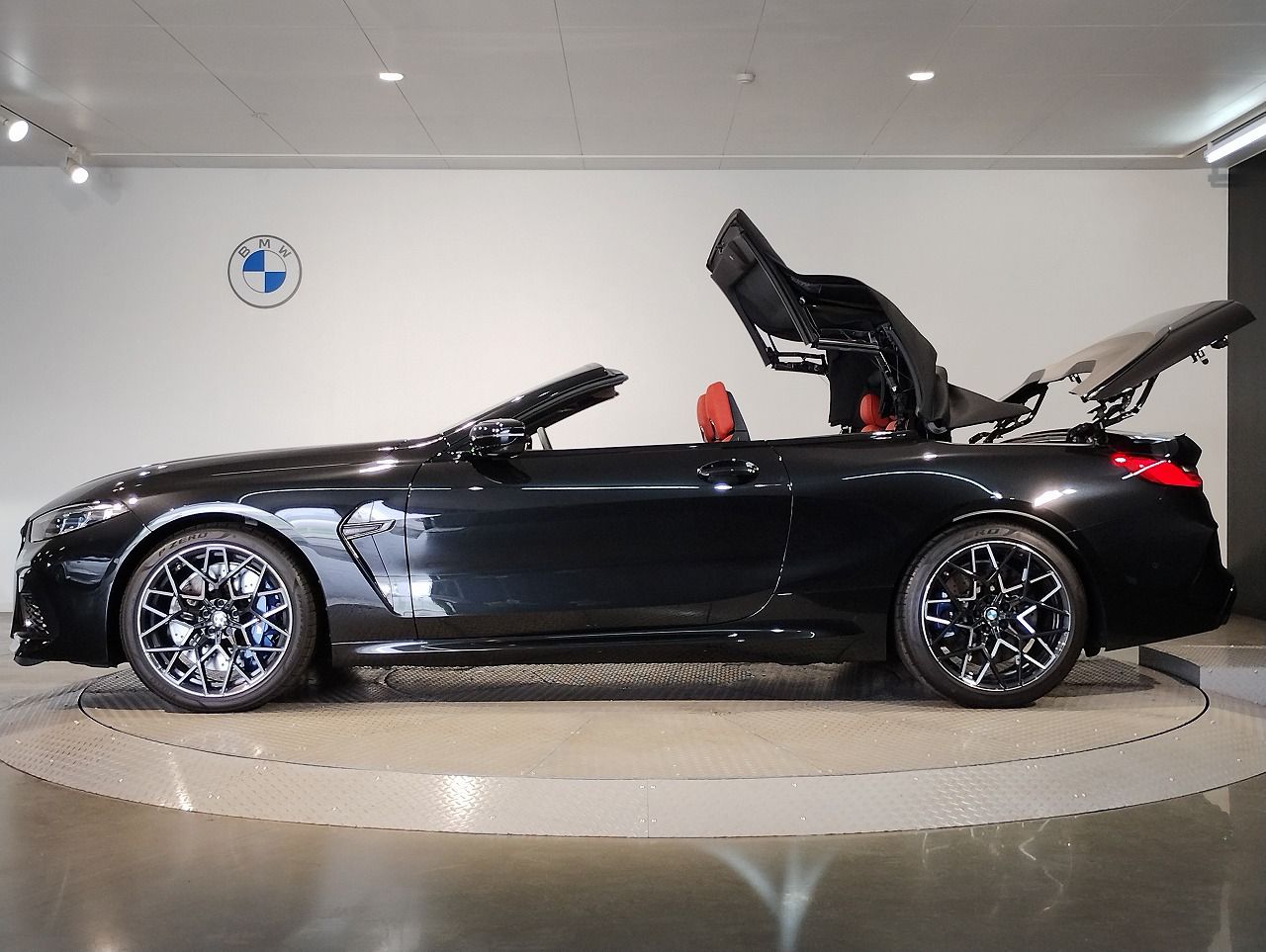 F91 M8 Competition Convertible S63 4.4i