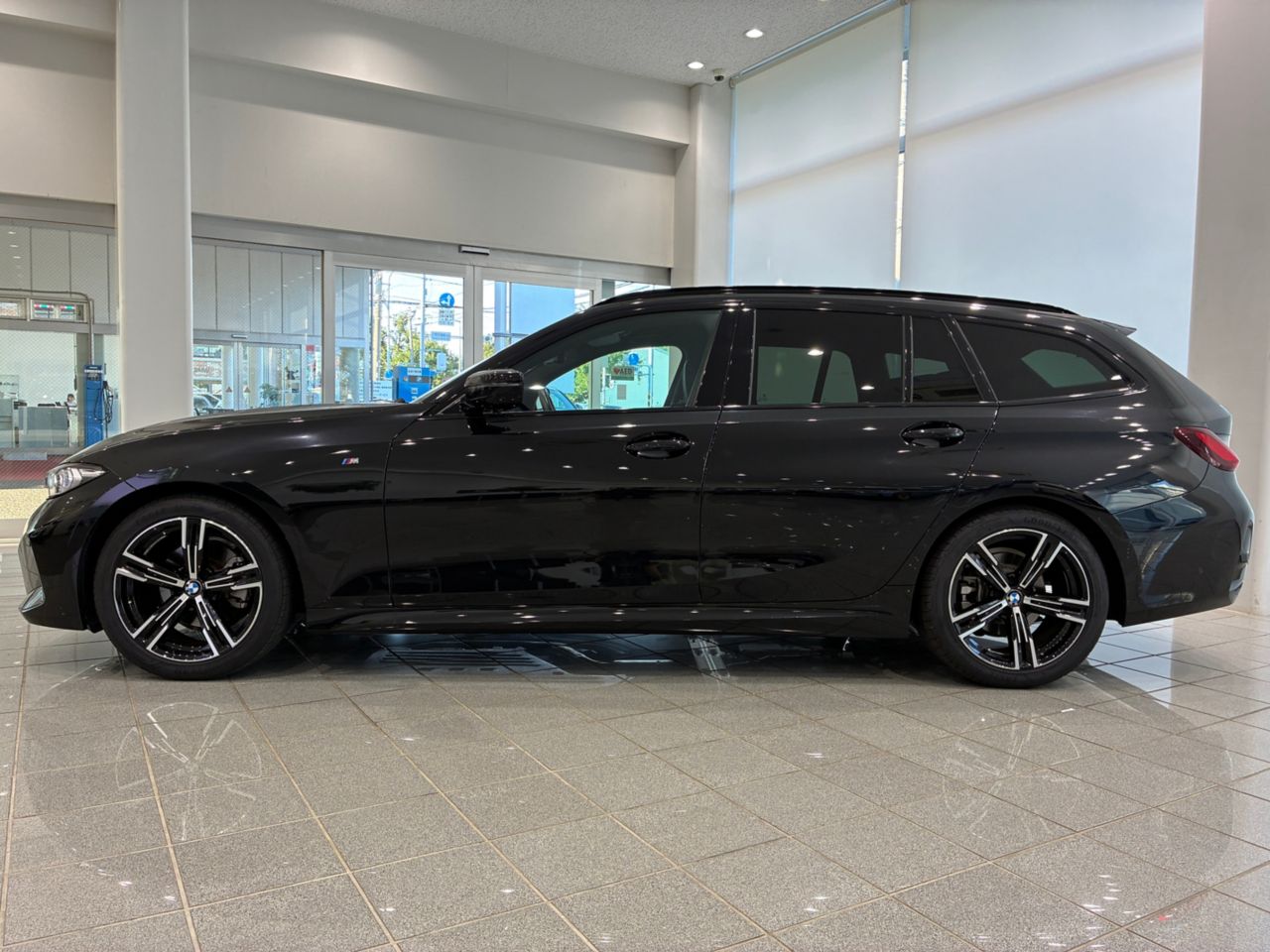 G21 320i Touring LCI RHD