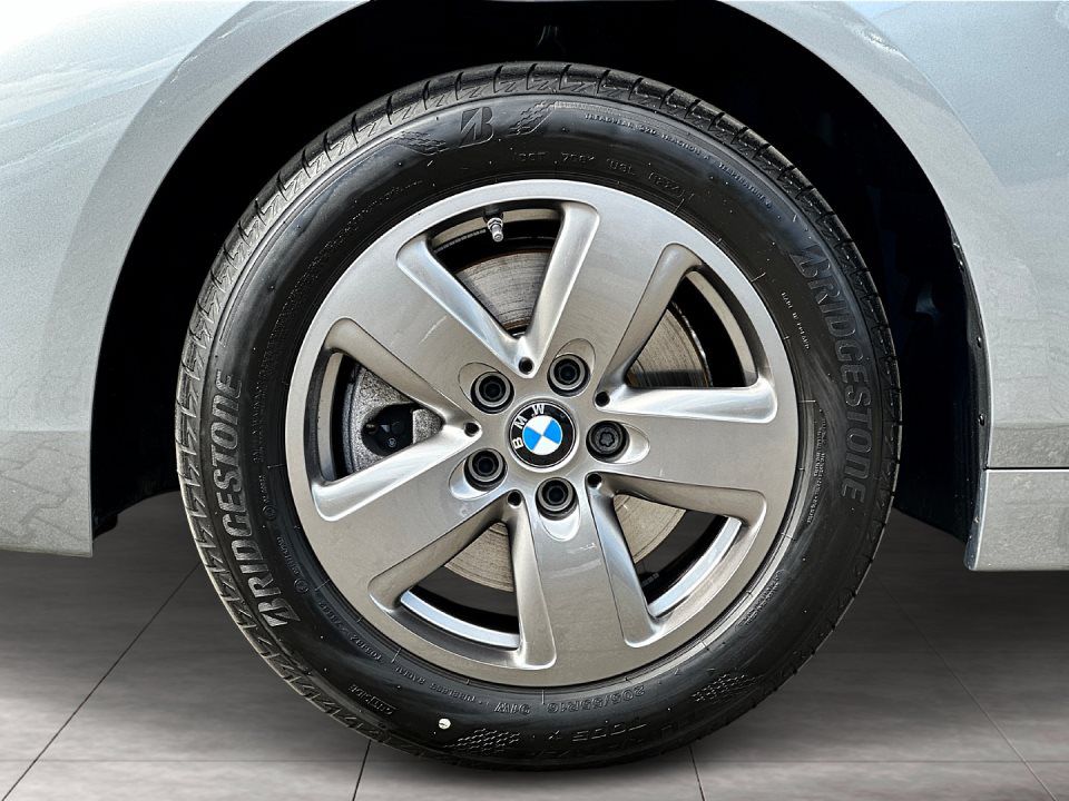 BMW 118