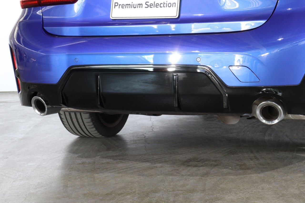 320d xDrive Berline RHD