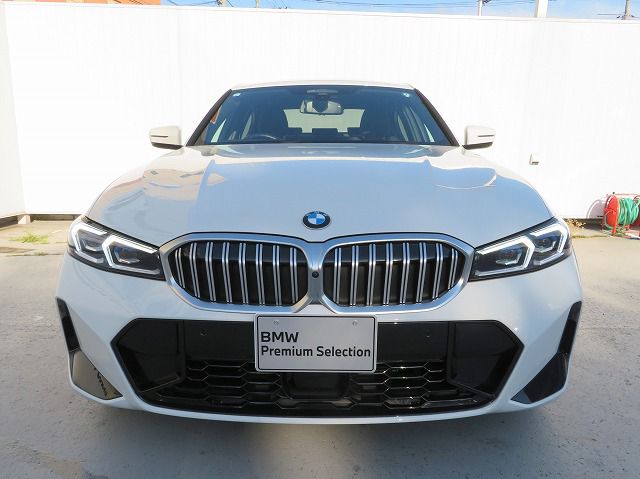 320d xDrive Berline RHD