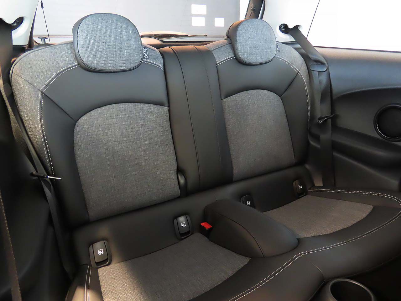MINI Cooper F56 RHD