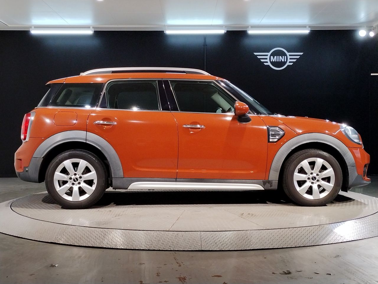 MINI CROSSOVER ONE