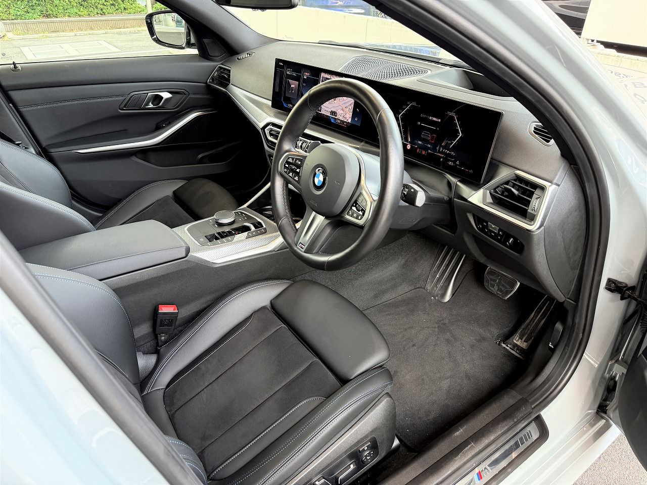 320d xDrive Berline RHD