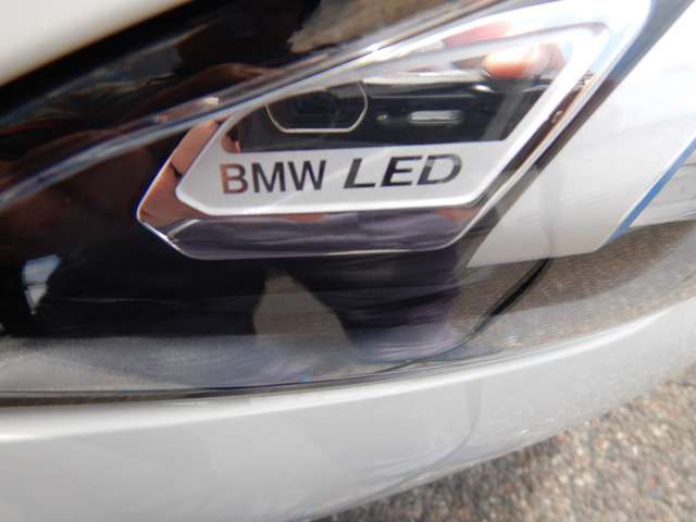 320d xDrive Berline RHD