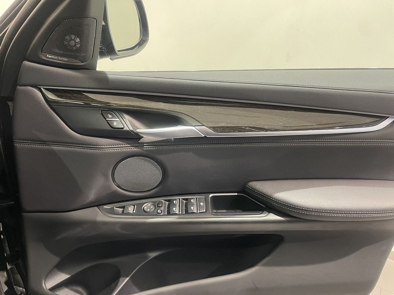 X6 XDRIVE 50I RHD