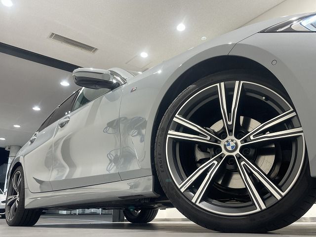 320d xDrive Berline RHD