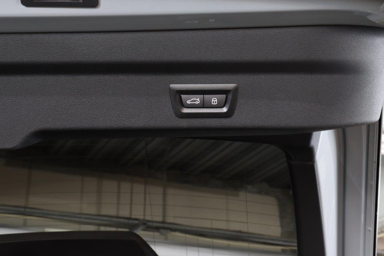 iX2 xDrive30 MSP