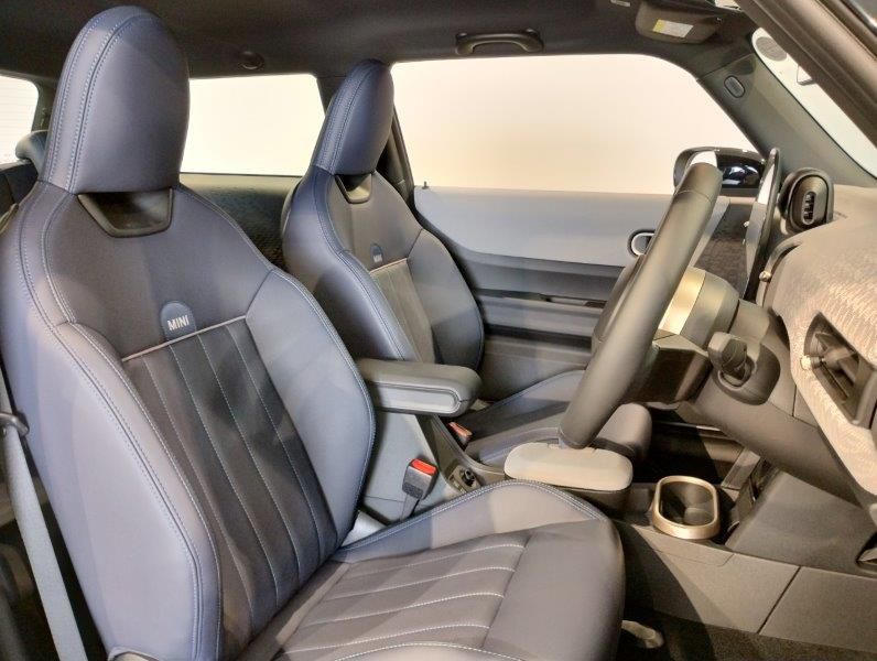 F66 MINI Cooper C 3Dr