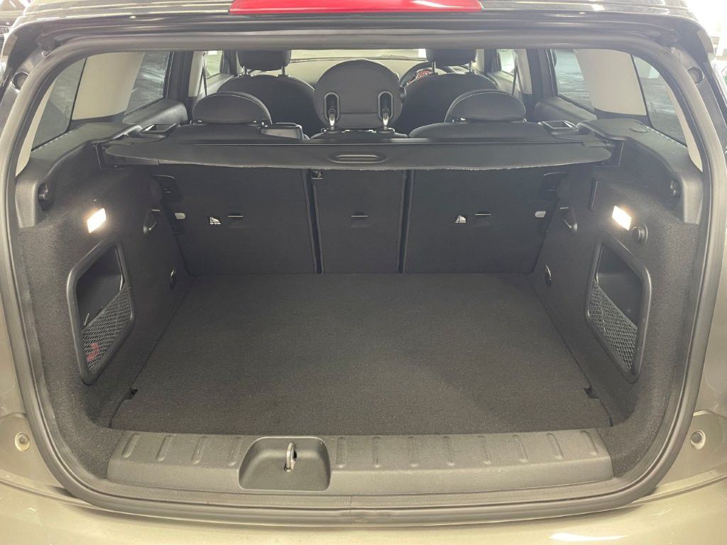 MINI COOPER CLUBMAN
