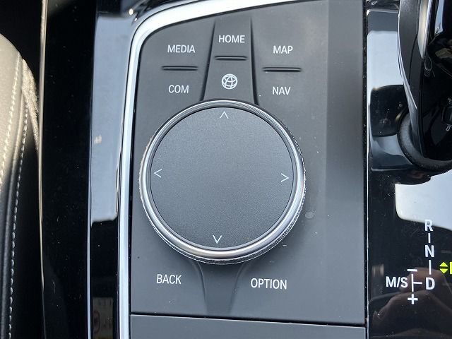 G01 X3 M40i RHD LCI ZA