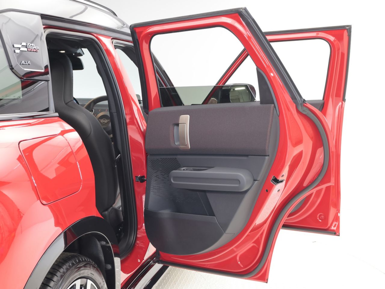 U25 MINI John Cooper Works Countryman ALL4