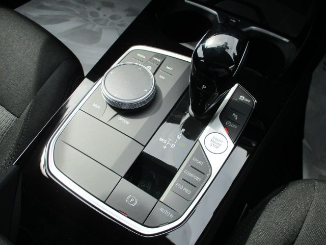 F40 118d Sports Hatch 5-door B47 2.0d