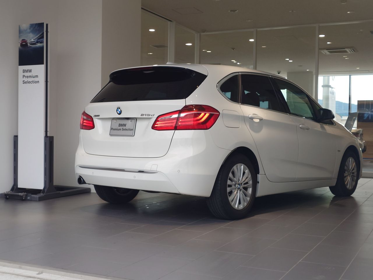 218D XDRIVE ACTIVE TOURER RHD