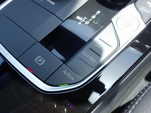 F40 118d Sports Hatch 5-door B47 2.0d