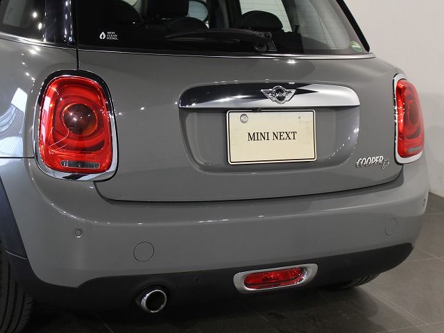 F55 COOPER D (AT)