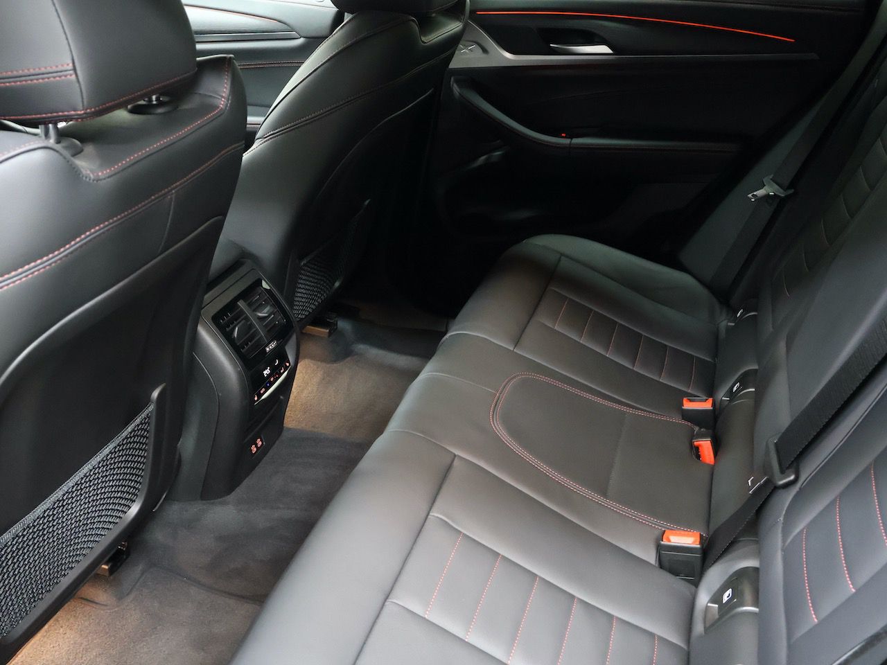 X4 xDrive20d RHD
