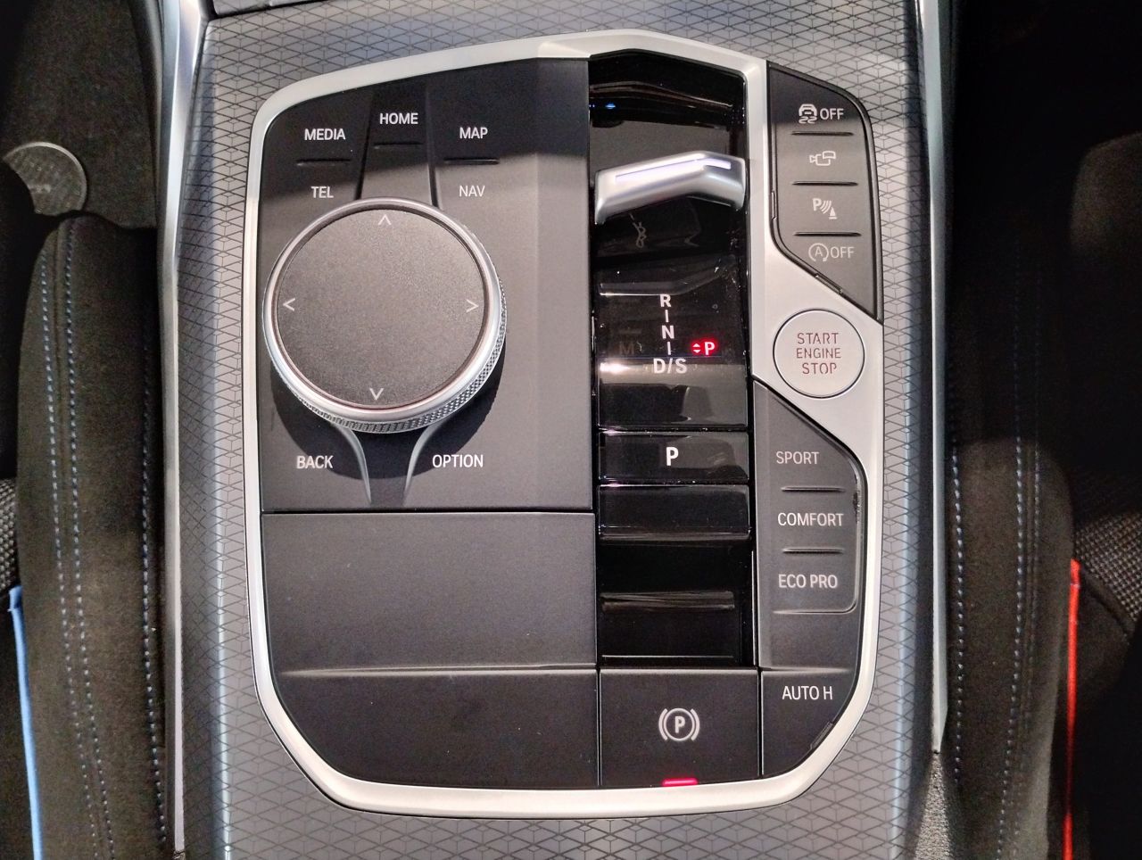 G20 320i Saloon LCI RHD MX