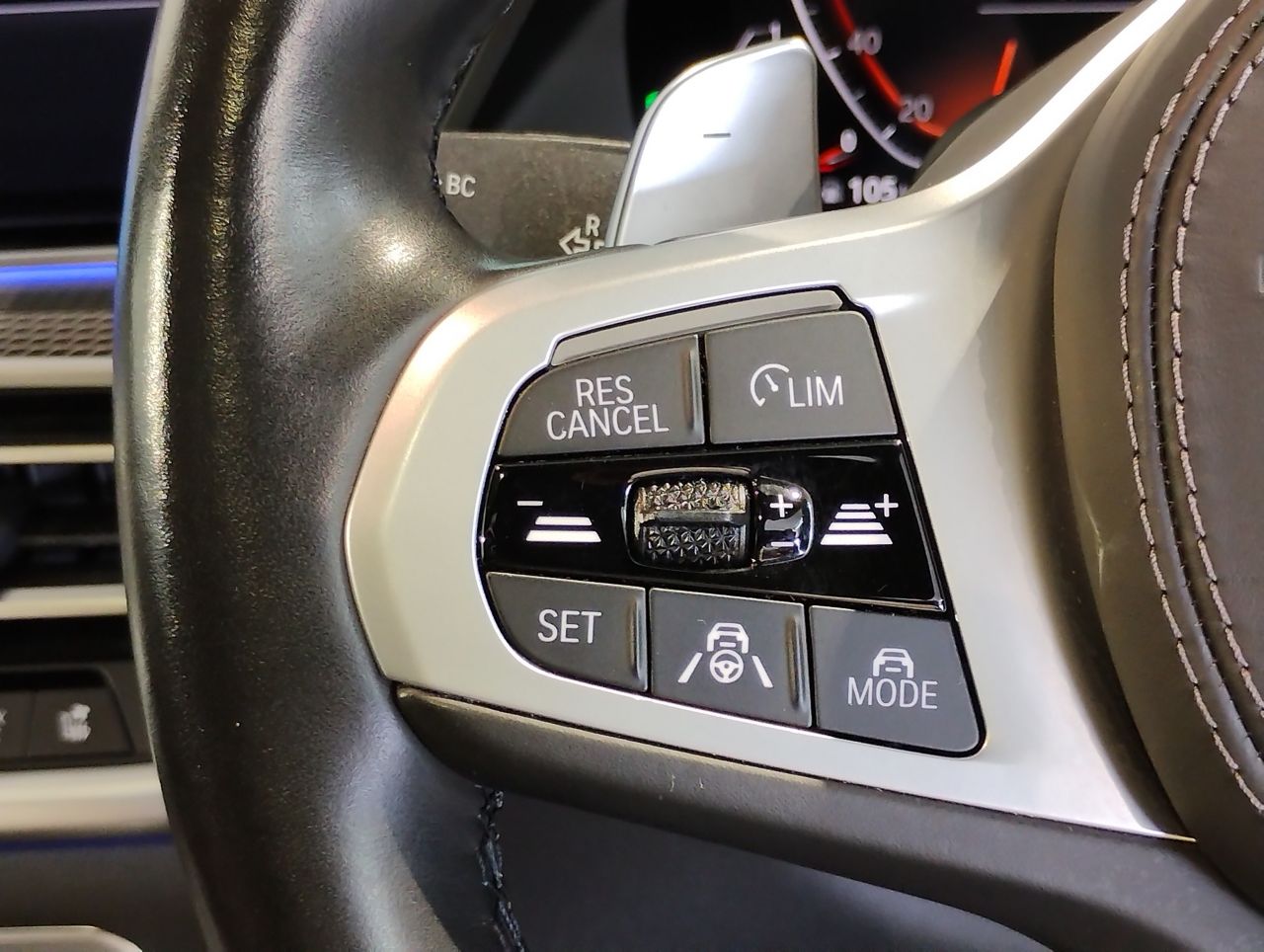 X* xDrive30d RHD