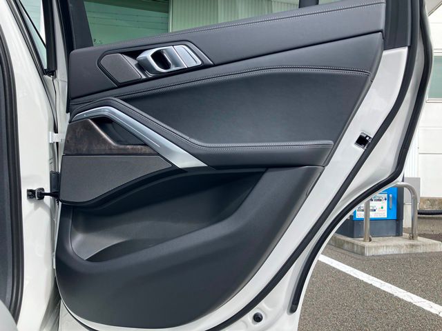 X6 xDrive30d M Sport RHD