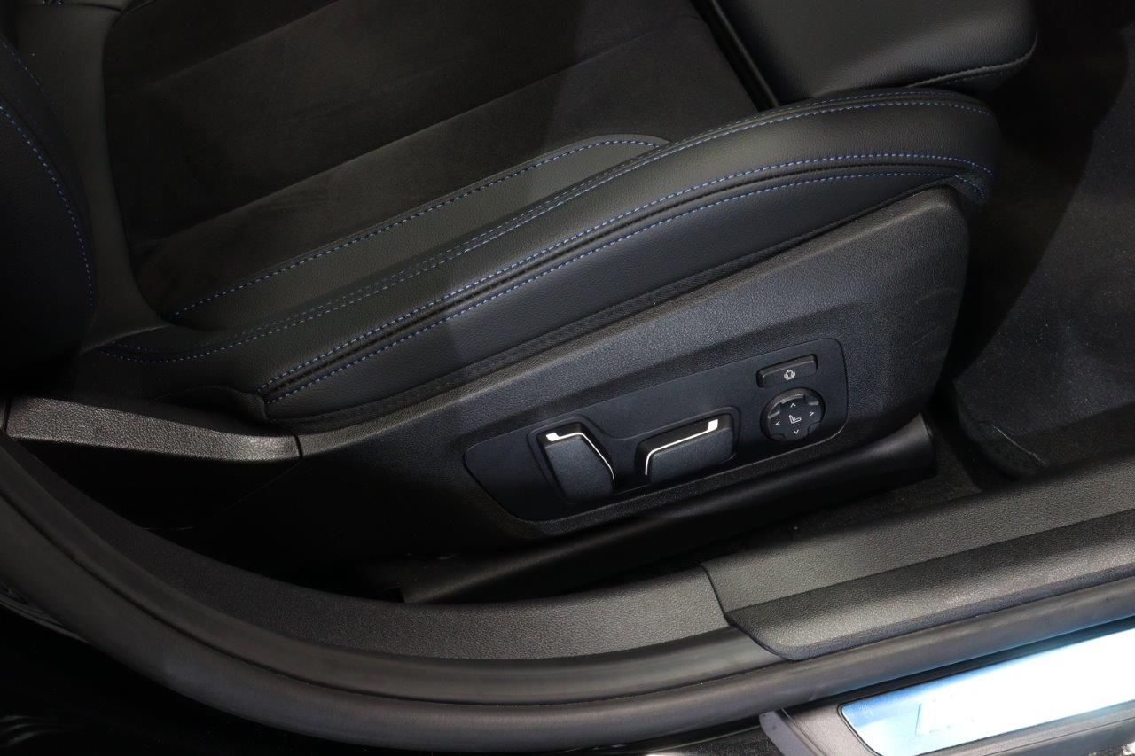 320d xDrive Berline RHD