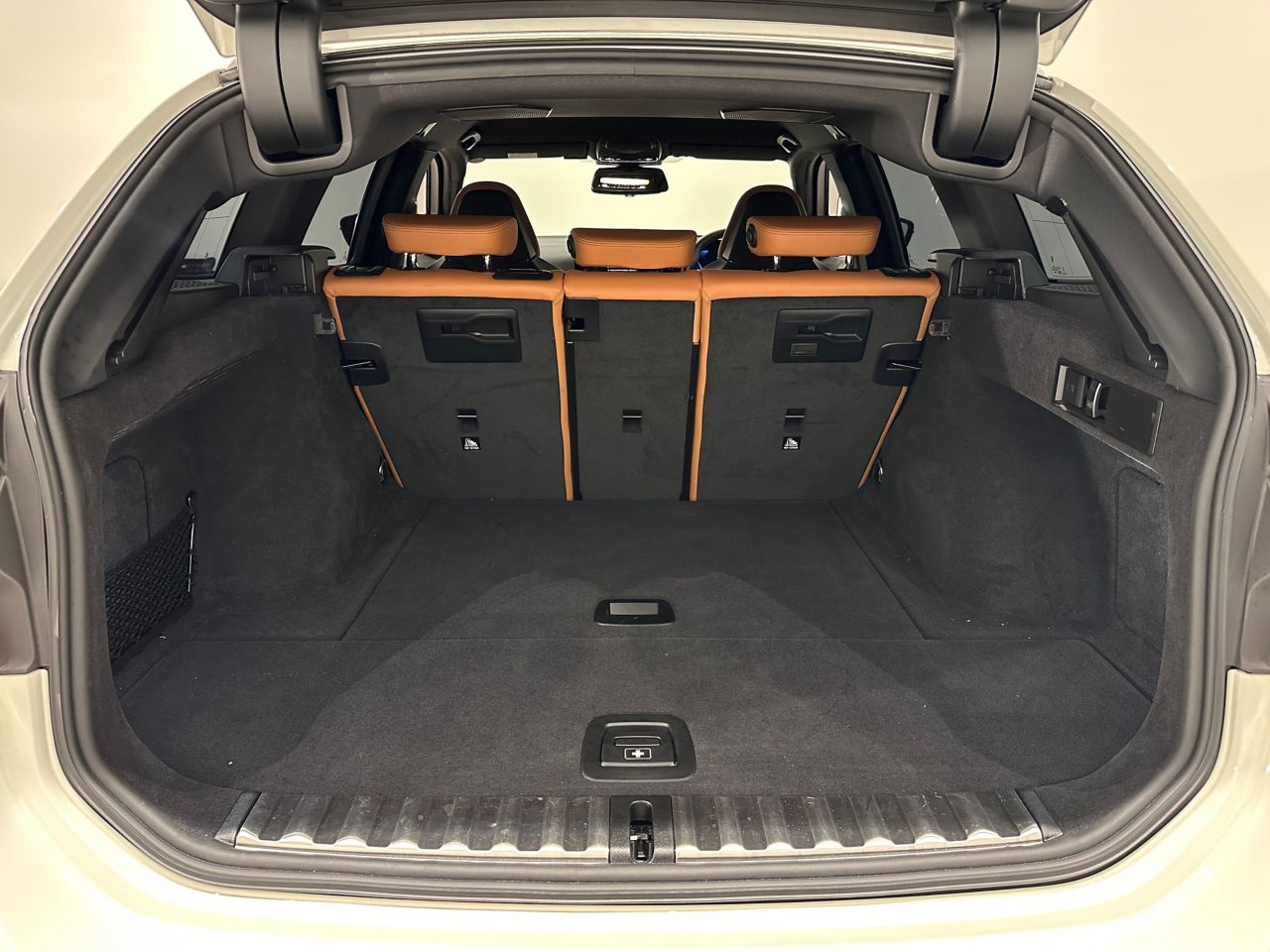 G21 M340i xDrive Touring LCI RHD