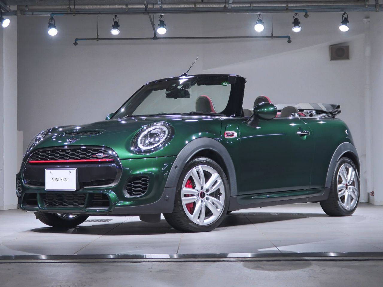 THE NEW MINI JOHN COOPER WORKS CONVERTIBLE.