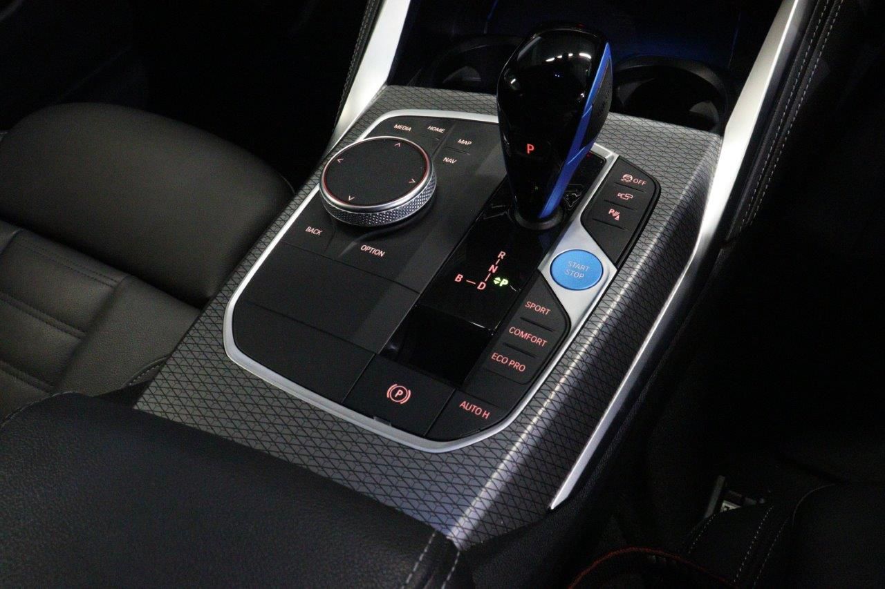 G26 i4 eDrive40 RHD