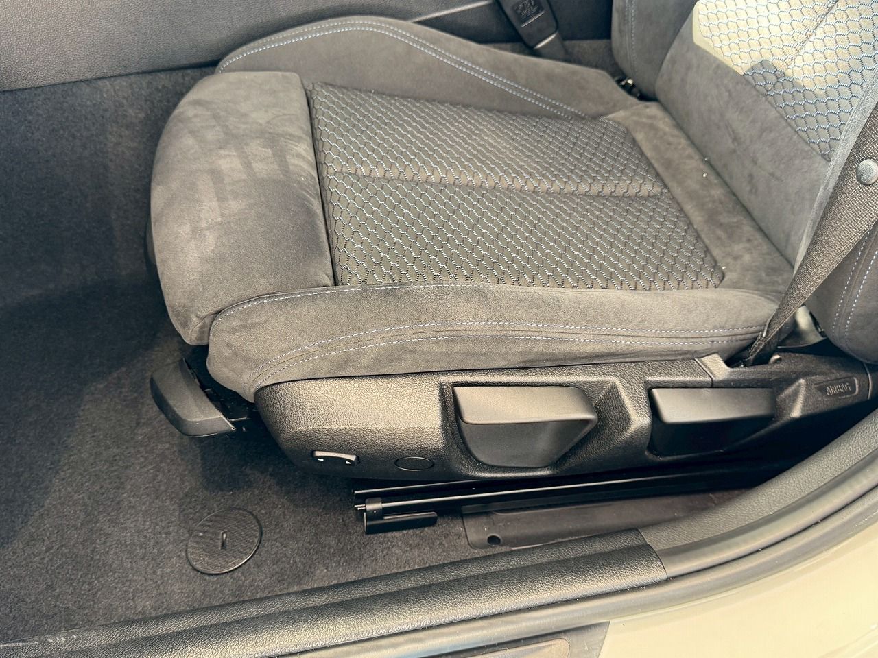 118D 5DOOR RHD