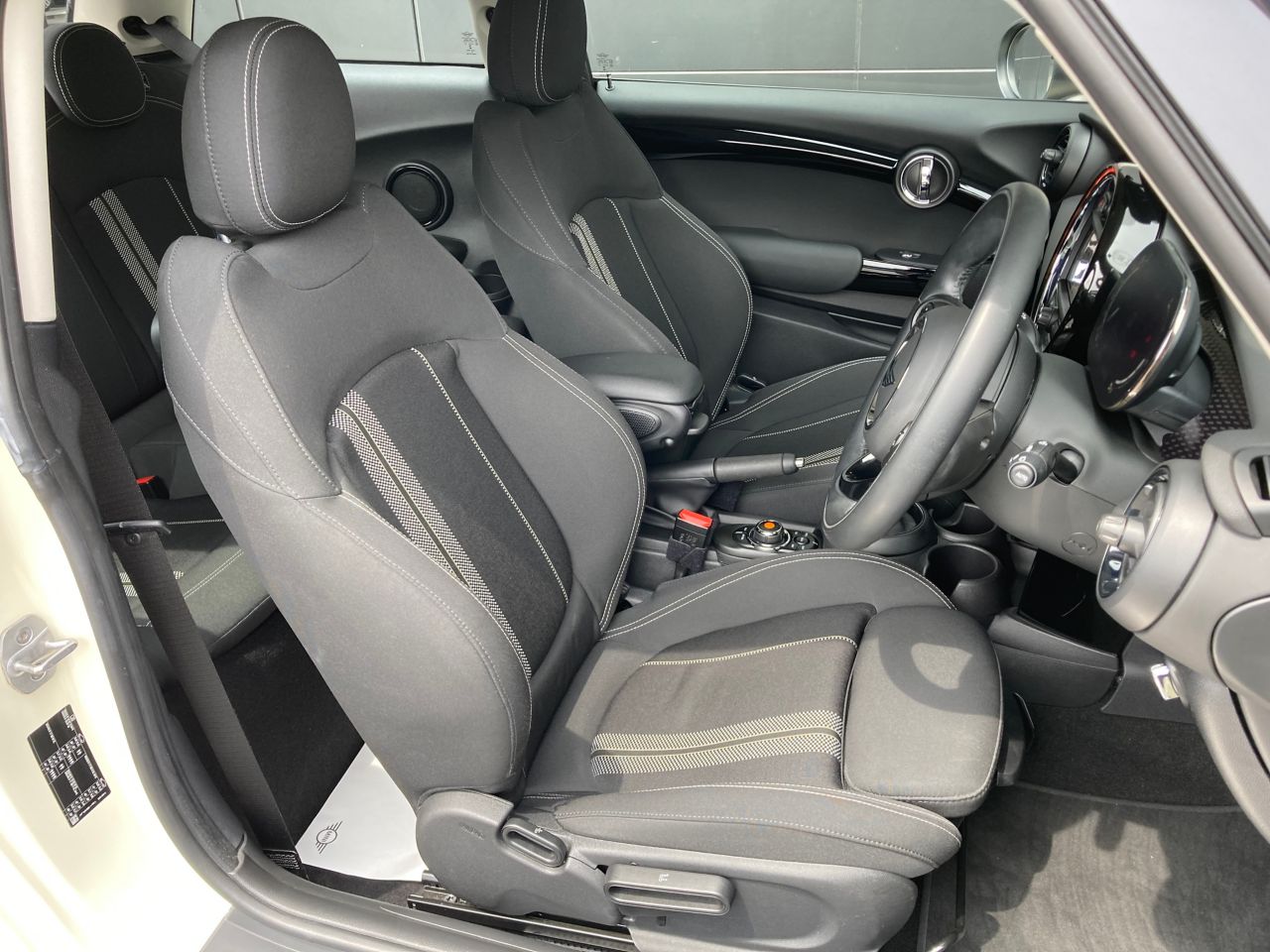 F56 MINI Cooper S 3-Door Hatch LCI