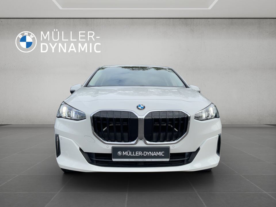 BMW 218
