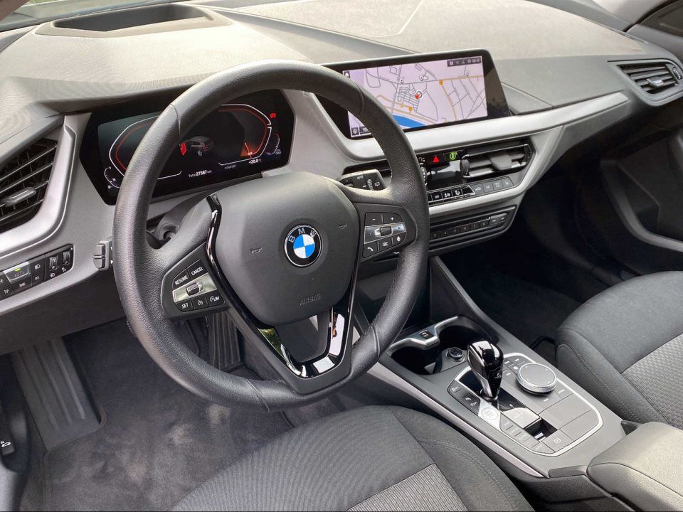 BMW 118