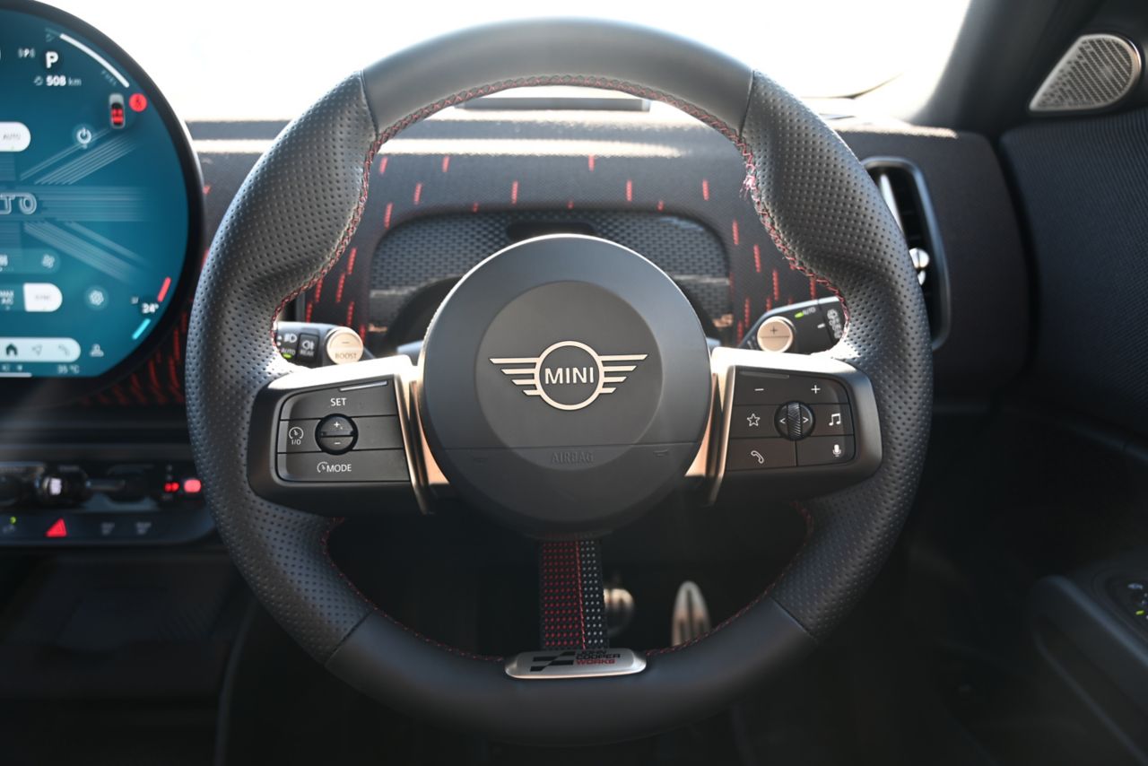 U25 MINI John Cooper Works Countryman ALL4