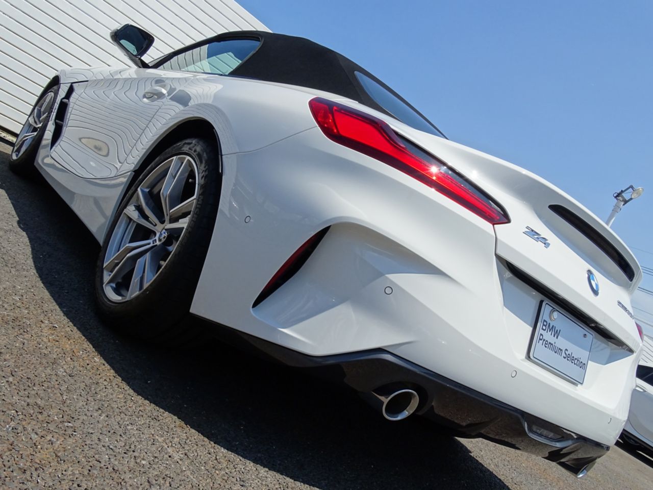 G29 z4 sDrive20i RHD