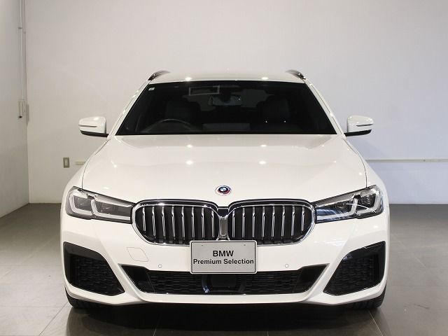 520d xDrive Touring RHD