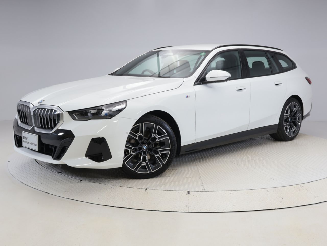 523d xDrive Touring M Sport