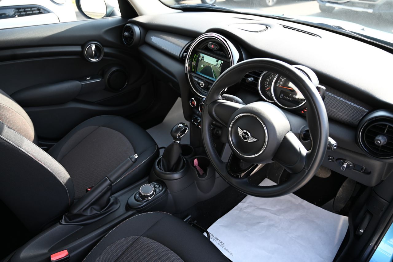 F55 COOPER