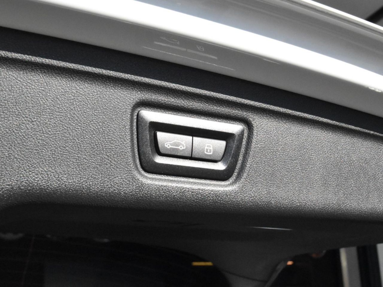 G21 M340i xDrive Touring LCI RHD