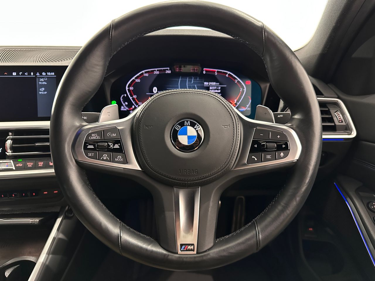 G20 320d xDrive RHD Saloon
