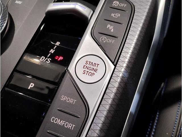 320d xDrive Berline RHD