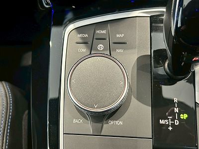 G01 X3 M40i RHD LCI ZA