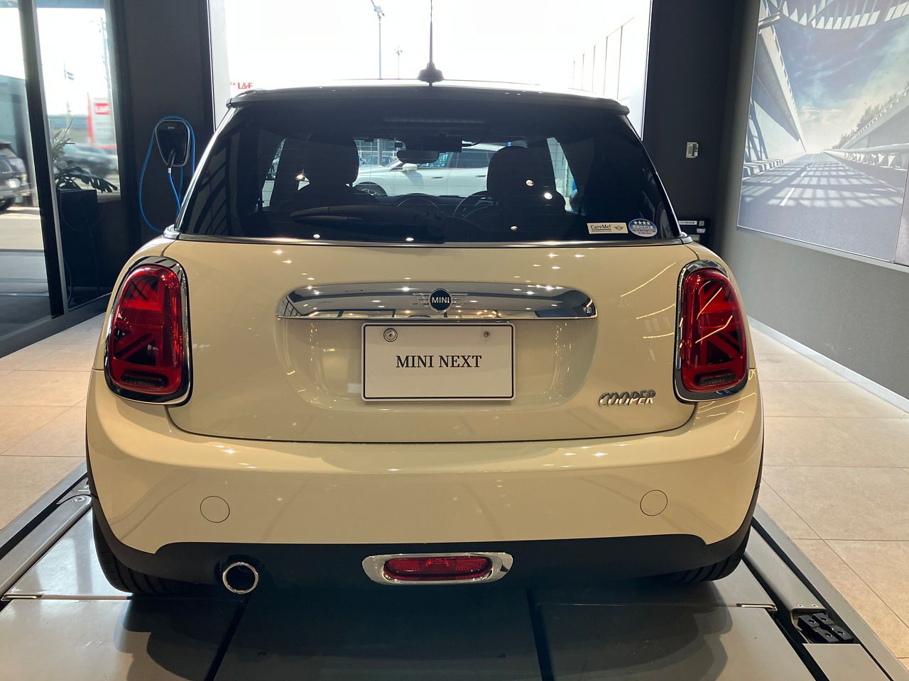 F56 MINI Cooper 3-Door Hatch LCI