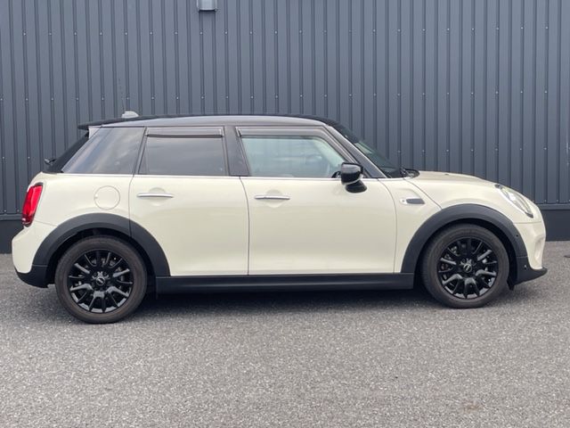 F55 MINI Cooper 5-Door Hatch LCI