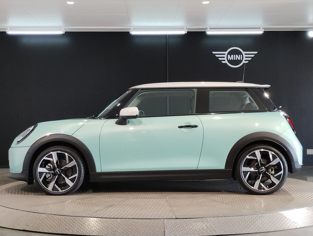 F66 MINI Cooper S 3Dr