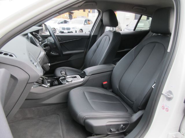 F40 118d Sports Hatch 5-door B47 2.0d