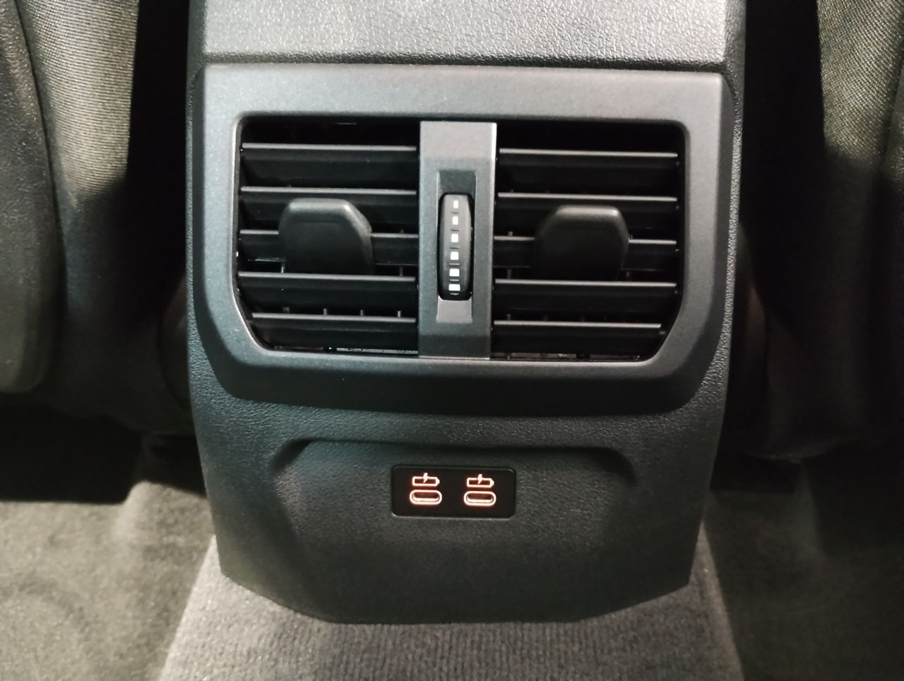 F40 118d Sports Hatch 5-door B47 2.0d