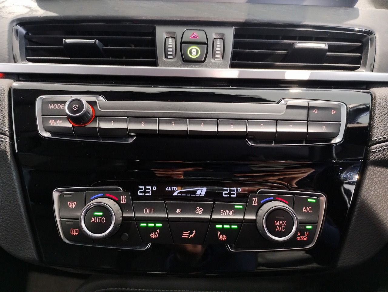 X1 sDrive18i RHD